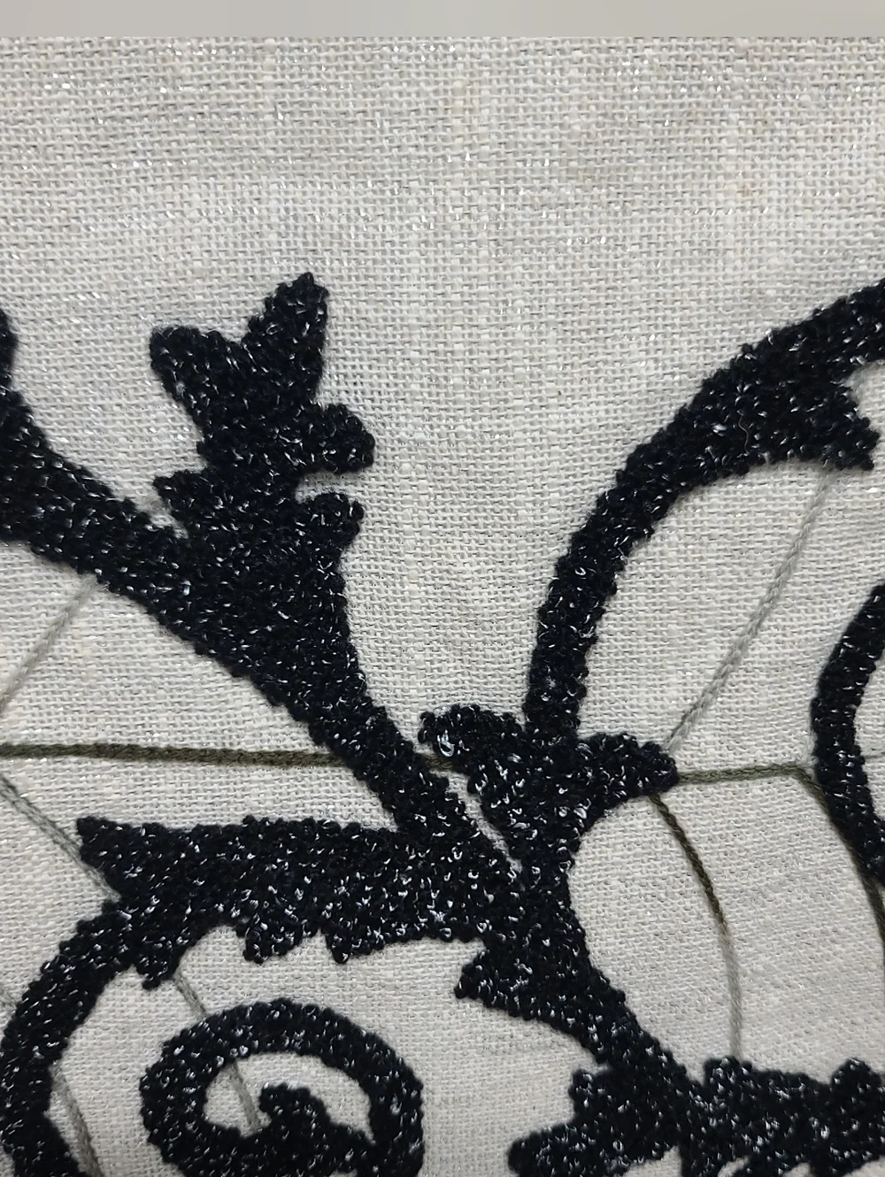 Nicole Miller Halloween Beaded Spider Web Scroll Mantel Fireplace Scarf Decor